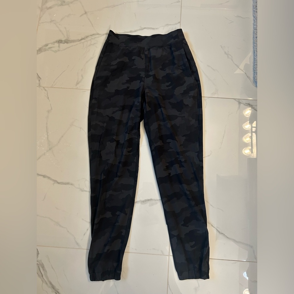 Lululemon Women’s Pants
